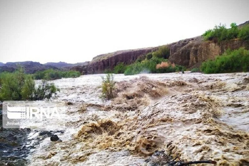 هواشناسی آذربایجانغربی درباره طغیان رودخانهها و آبگرفتگی معابر هشدار داد