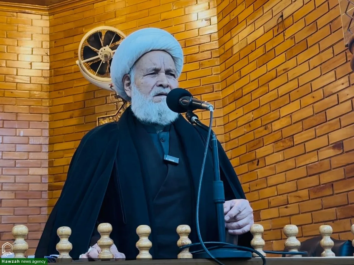 ایستادگی ایران اسلامی در برابر سلطهگران، نماد ایمان و پایداری است