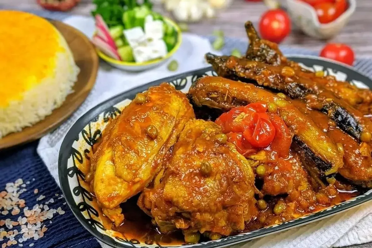 ناهار امروز: جادوی ترش و شیرین تابستان؛ طرز تهیه خورش جوجه غوره، اصیل و اشتهاآور
