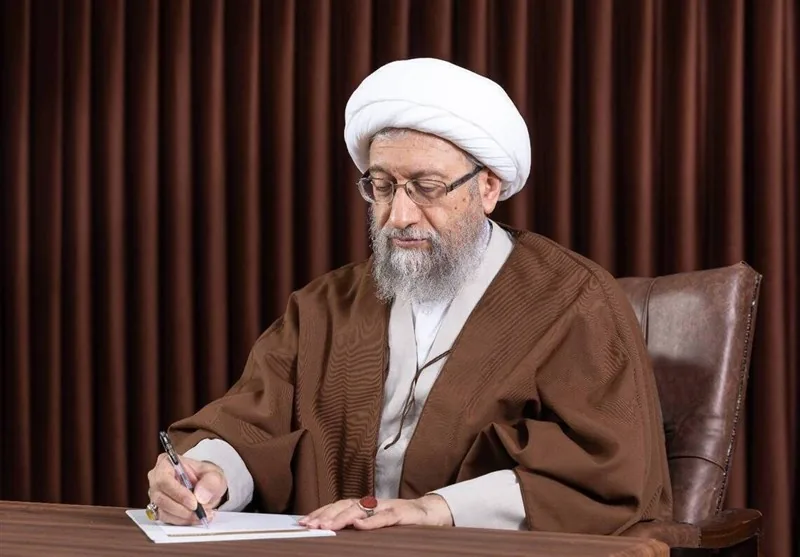آملیلاریجانی: پرورش فرزندی مجاهد از باقیات صالحات پدر شهید موسوی است