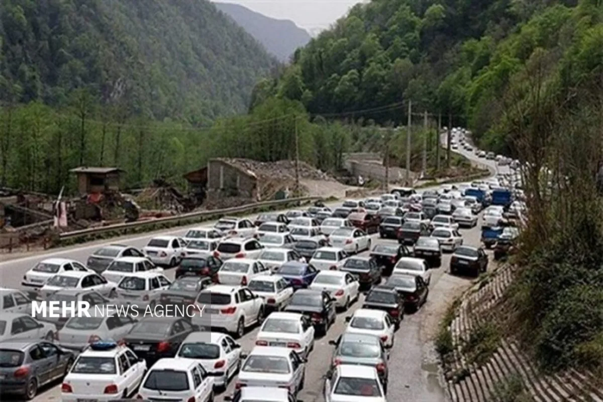 جاده چالوس و آزادراه تهران-شمال یکطرفه شد
