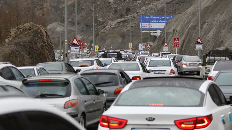 مرکز مدیریت راه های کشور: ترافیک در محور چالوس سنگین است