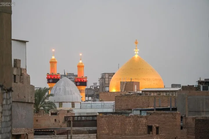 کتیبه پوشی حرم علوی در عزای شهادت حضرت زهرا(س)+ تصاویر