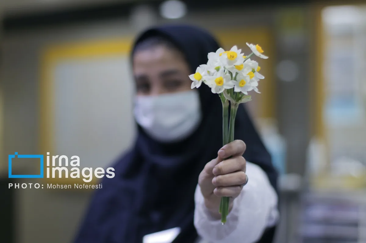 پرستاران، فرشتههایی که باید کرامت انسانی آنها حفظ شود
