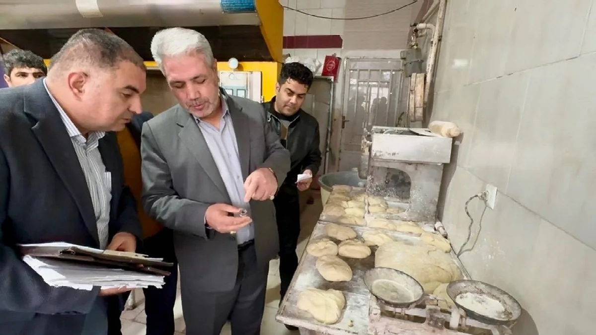 خط قرمز فرمانداری ارومیه برای نان مردم/ مهر و موم ۷ نانوایی متخلف در بازدید سرزده فرماندار
