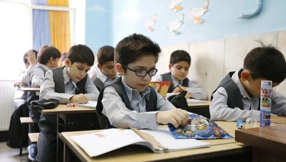 زنگ خطر تازه در مدارس تهران / استاندار علت را اعلام کرد
