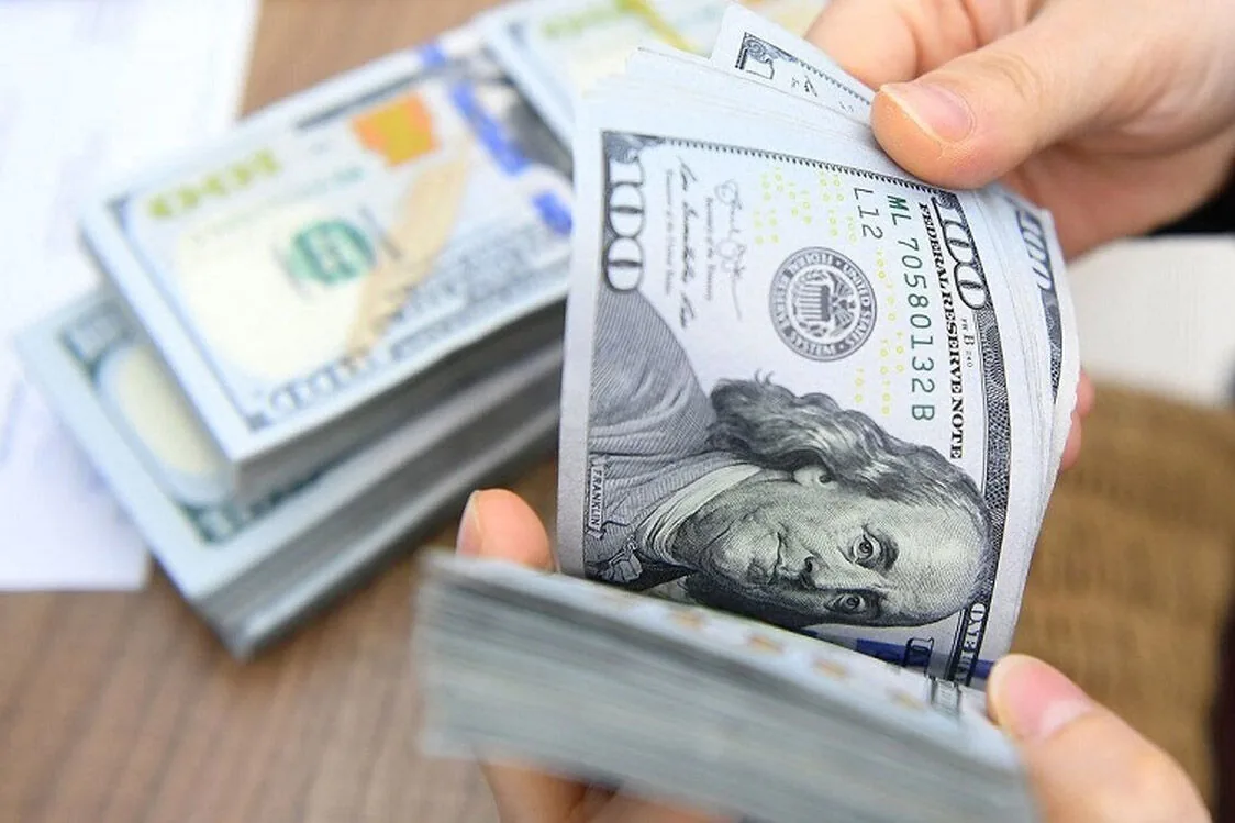 قیمت جدید دلار ظهر امروز پنجشنبه ۳۰ مهر ۱۴۰۵ / دلار آزاد ۲۷۲ هزار تومان شد