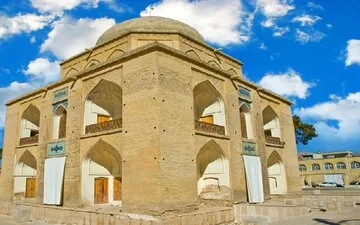 بی‌بی‌دخترون؛ مقبره‌ای در دل خاک، گنبدی بر آسمان