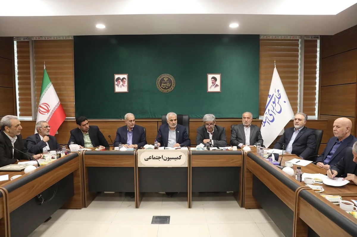 درمان، مسکن و حقوق بازنشستگان نیروهای مسلح نیازمند ارتقای کیفی و کمی است