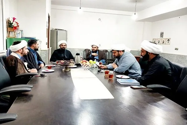 جلسه شورای آموزش مدرسه علمیه امام خمینی(ره) هرسین برگزار شد+عکس