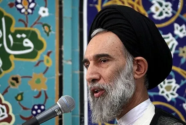 امام‌جمعه اصفهان: تجربه نشان داد که مذاکره به نتیجه نمی‌رسد | دشمن فقط زبان قدرت را می‌فهمد