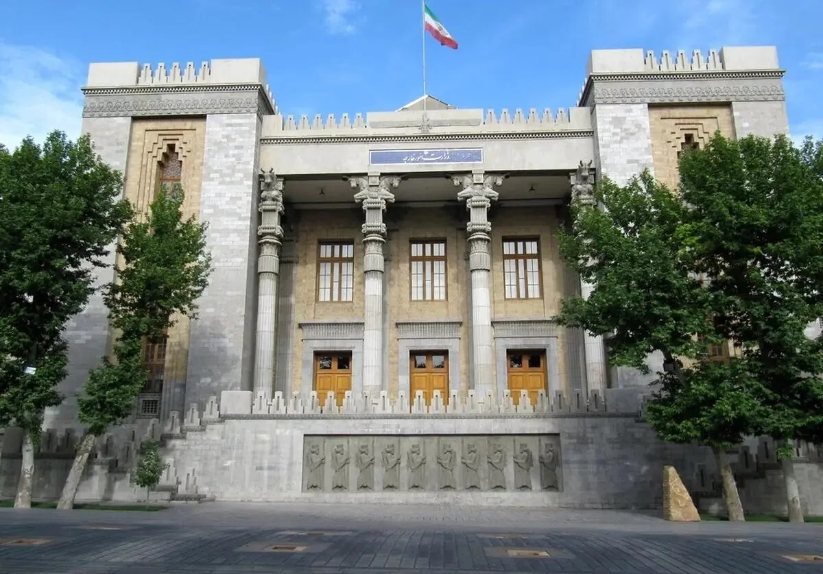 وزارت خارجه ایران: از انجام سفرهای غیرضروری به فرانسه، بلژیک و ایتالیا یا حضور در محلهای ناآرام خودداری کنید