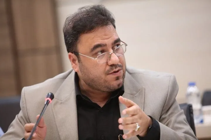 خجستهپور: راه پایان وضعیت «نه جنگ و نه صلح» از میدان و دیپلماسی میگذرد