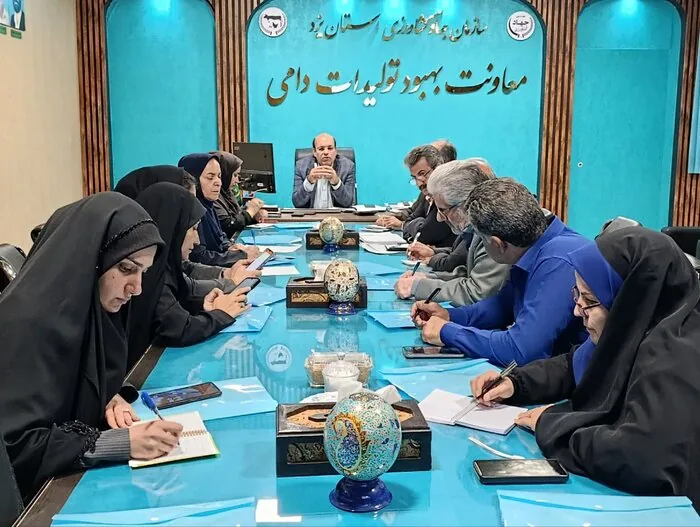 معاون جهاد کشاورزی یزد: کمبودی در تامین نهاده‌های دامی در استان وجود ندارد