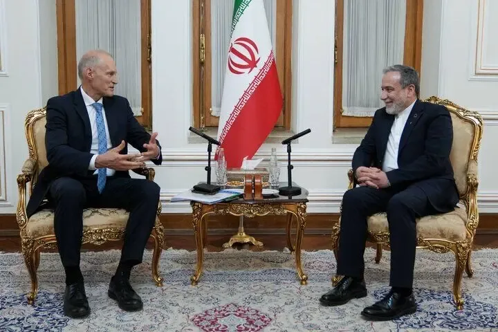 عراقچی: ایران در دفاع از حاکمیت ملی و تمامیت ارضی خود درنگ نمیکند