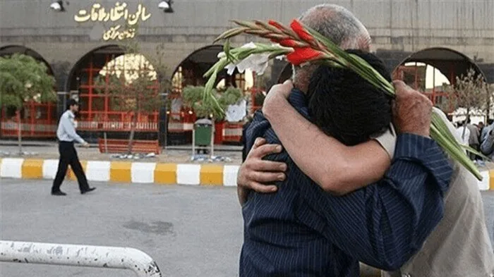 باشگاه پرسپولیس ۴ زندانی را آزاد کرد | مبلغ پرداختی چقدر بود؟