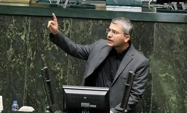عضو کمیسیون امنیت ملی: میانجی که پول مردم را بلوکه کرده، میانجی نیست
