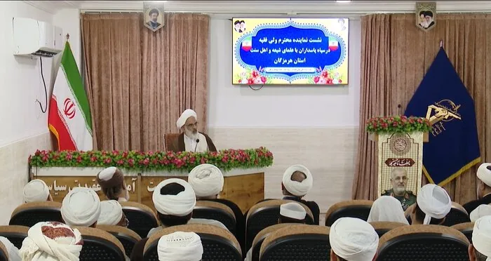 نماینده ولی‌فقیه در سپاه: هدف دشمن؛ تغییر هویت ملت ایران است