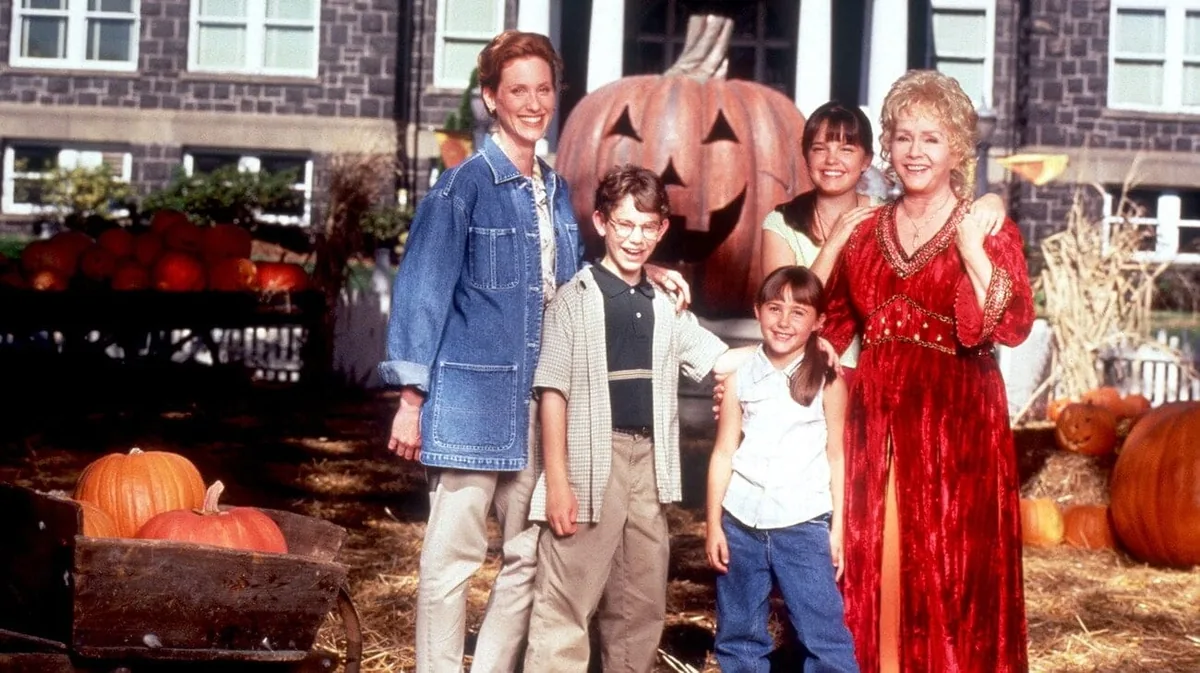 دیزنی پس از ۲۰ سال به سراغ ساخت فیلم جدید مجموع Halloweentown می‌رود | گیمفا