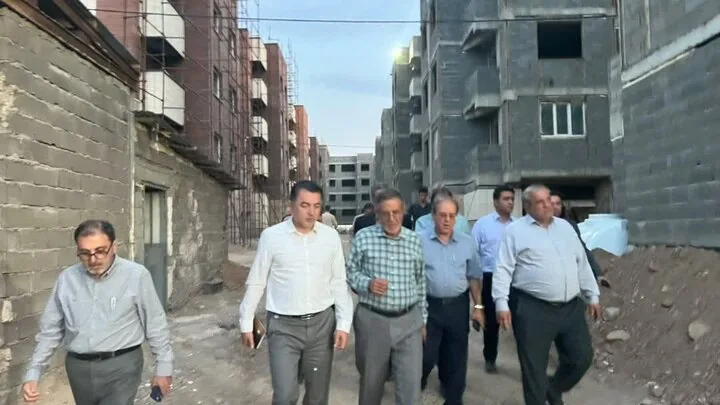 تحویل ۲۴۰ واحد نهضت ملی مسکن در دلیجان و محلات همزمان با دهه فجر