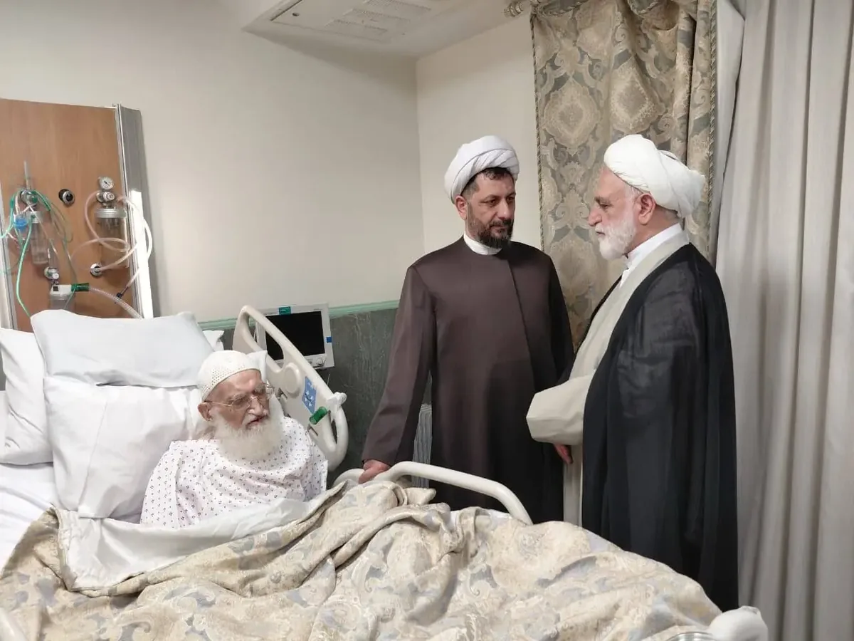 عیادت حجتالاسلام محسنی اژهای از آیتالله نوری همدانی