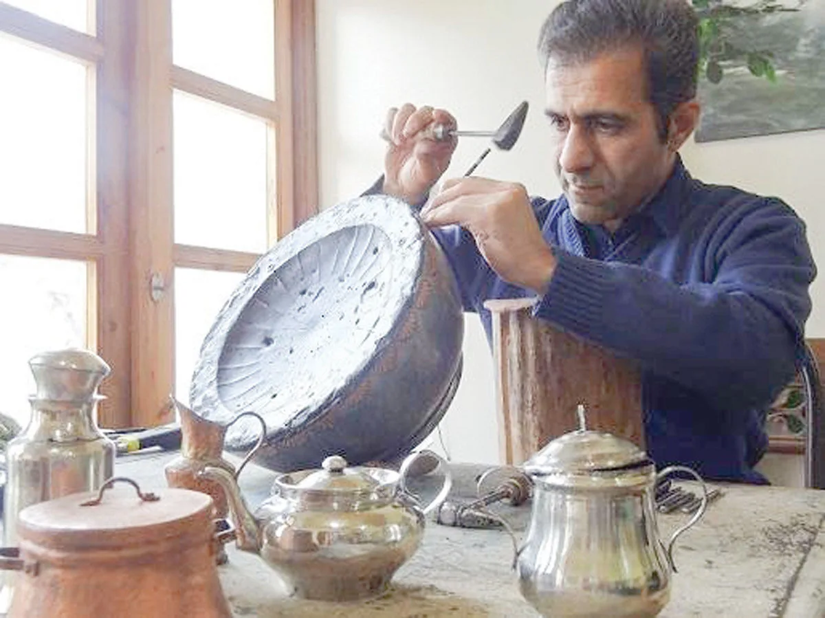 آیا صدای چکشکاران بروجرد به جهان میرسد؟