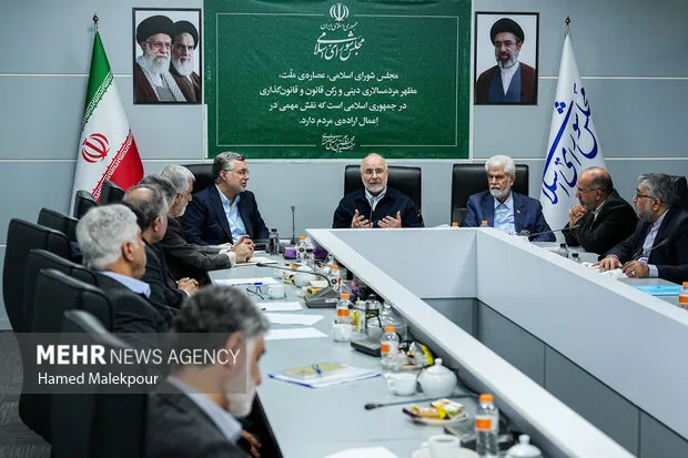 گزارش «دارو» روی میز قالیباف
