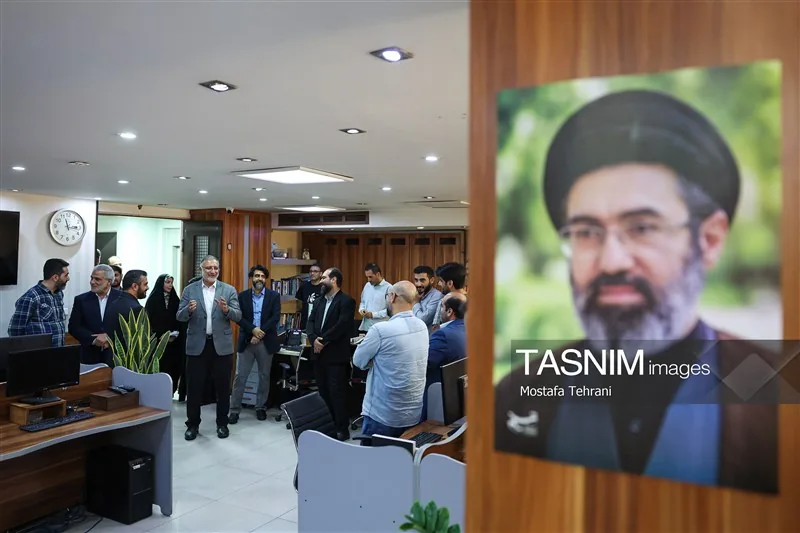 علیرضا زاکانی شهردار تهران در حاشیه بازدید از تحریریه این خبرگزاری
