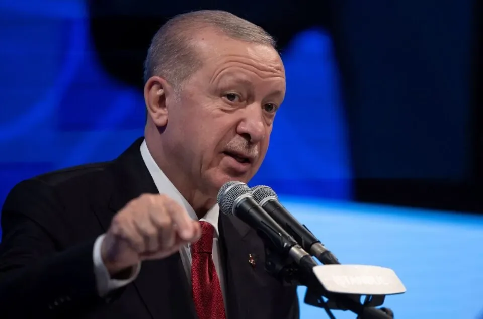 اردوغان: درگیریها در خاورمیانه به نفع هیچ طرفی نیست / امیدواریم تشدید تنشهای اخیر درباره ایران به جای بهرهگیری از ابزار نظامی به سمت دیپلماسی هدایت شود