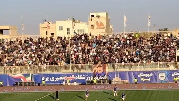فیلم| گفتگوی ایرنا با تماشاگران بازی چادرملو و استقلال