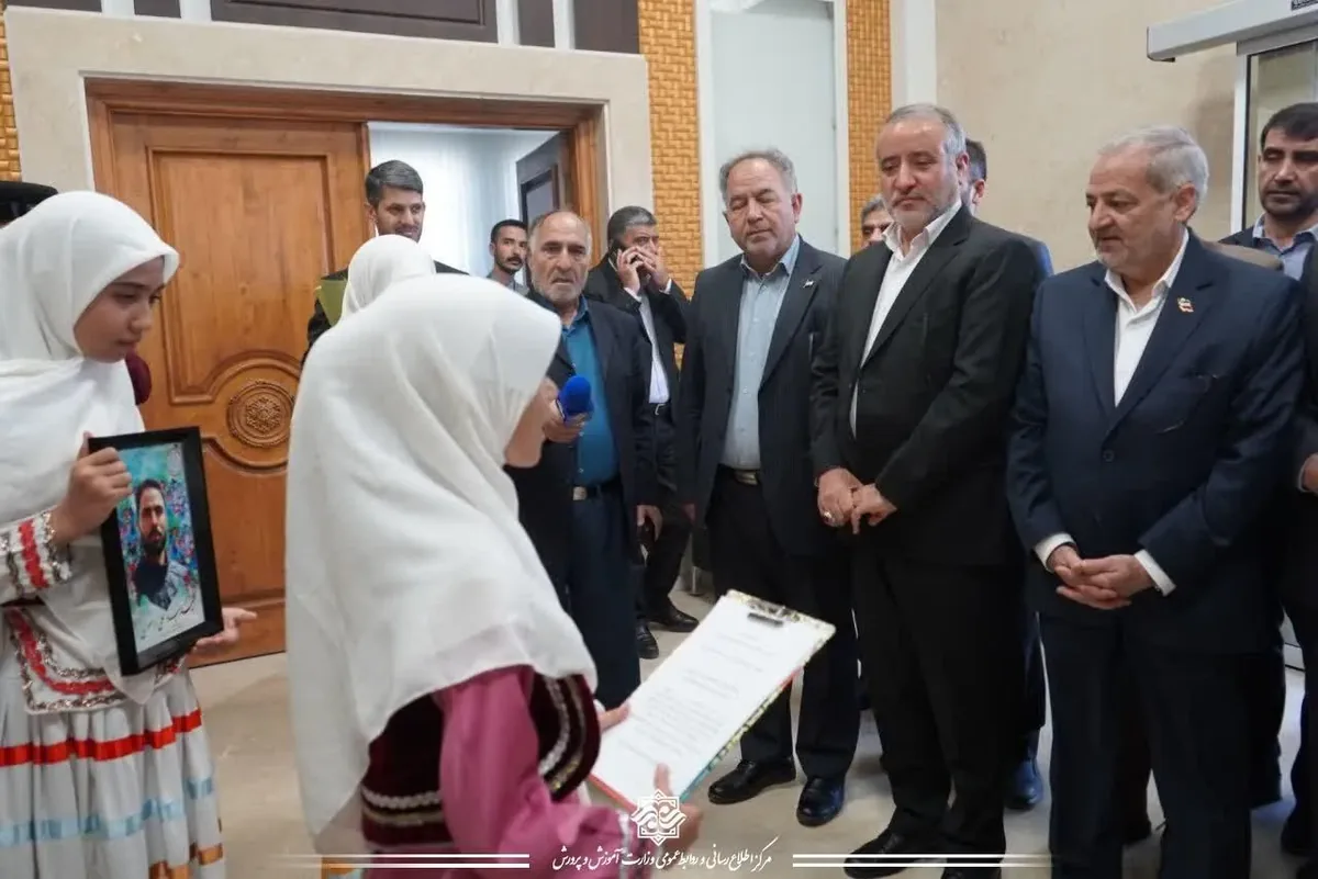 وزیر آموزش و پرورش وارد خراسان جنوبی شد