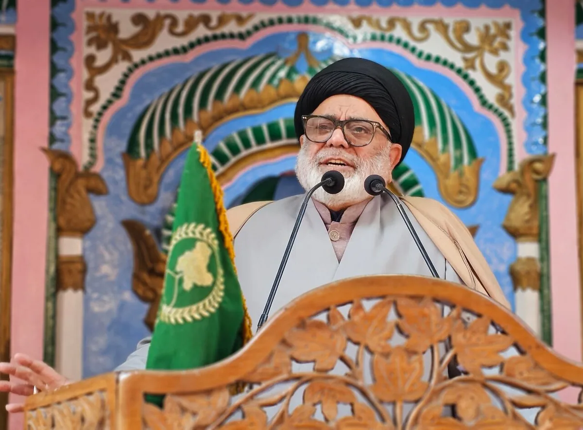 آینده امت اسلامی در گرو ایمان و تربیت قرآنی نسل جوان است