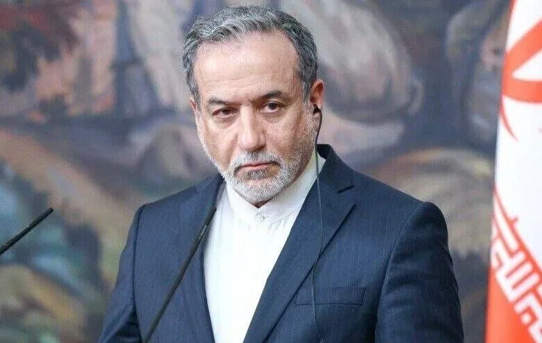 وزیر امور خارجه: برای دفاع از ایران، از دیپلماسی عزتمندانه استقبال میکنیم