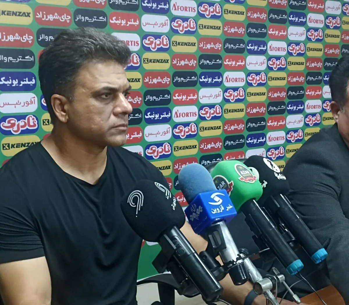 رضایی: شمسآذر برابر سپاهان جنگید