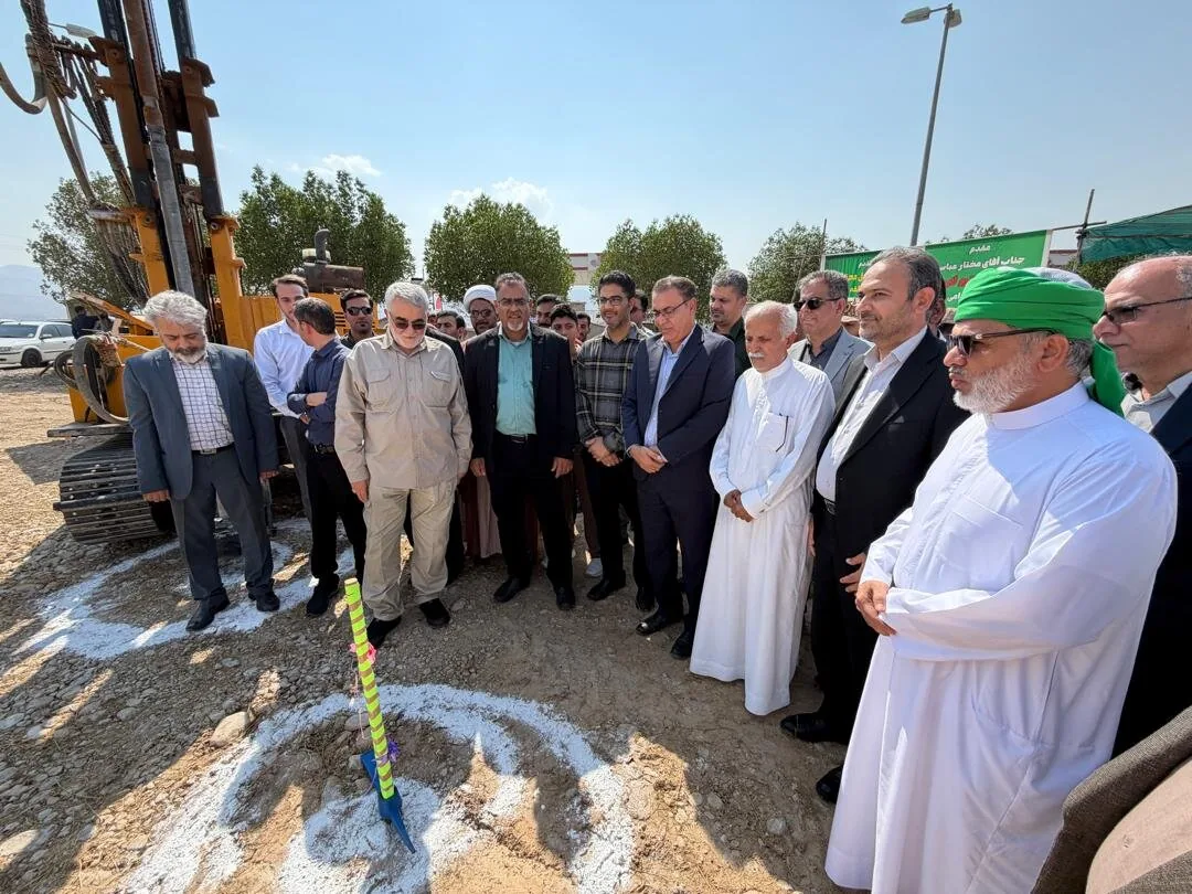 بروجردی: آغاز طرح ۲۰۰ مگاواتی خورشیدی حوزه انتخابیه از عمادشهر؛نیروگاه‌های ۲۰ مگاواتی در شهرستان‌ها احداث می‌شود