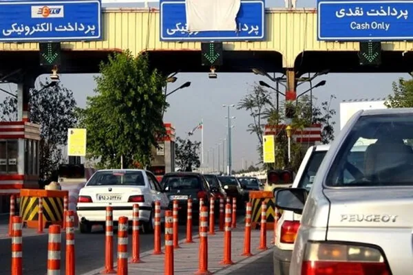 تردد روان در محورهای شمالی/ ترافیک سنگین در آزادراه قزوین-کرج-تهران