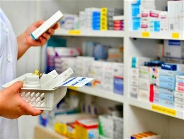 تقلب دارویی؛ فروش داروی ۱۵۰ میلیون تومانی حاوی آب مقطر