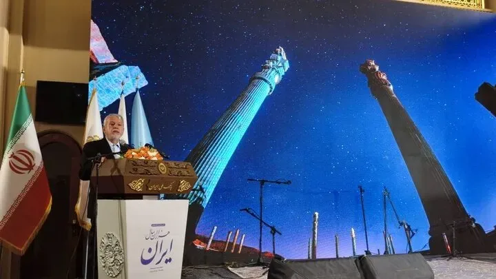 وزیر گردشگری: اعتراف می کنم ایران را درست روایت نکردهایم