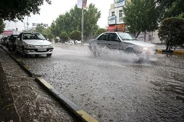 احتمال ریزش سنگ در جاده کرج - چالوس و ضرورت تجهیز خودروها به لوازم زمستانی