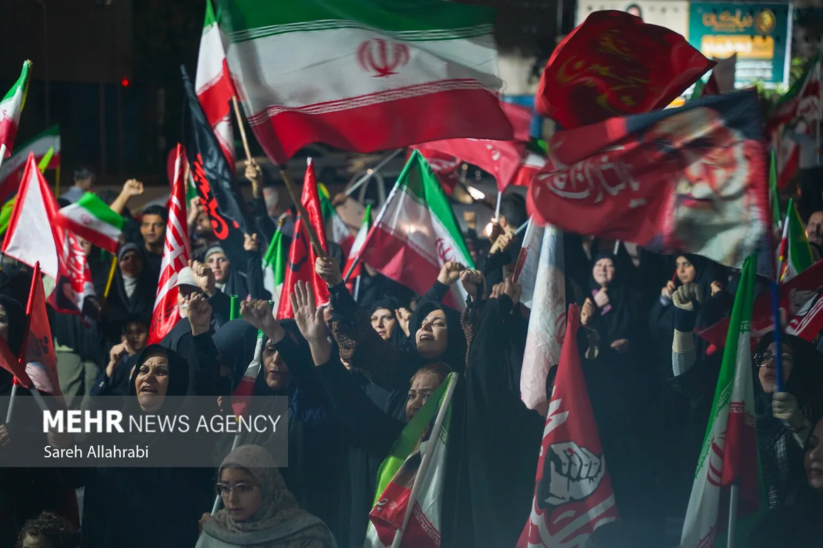 خیابان، میدان و پرچم؛ سه روایت از اقتدار ملی ایران