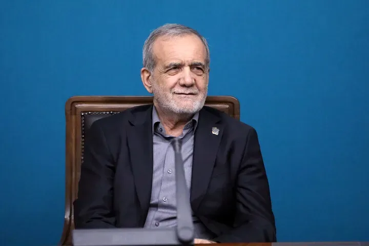 پزشکیان روی ۲ موضوع مهم دست گذاشت / صرفهجویی ۵۰ درصدی بنزین در راه است؟