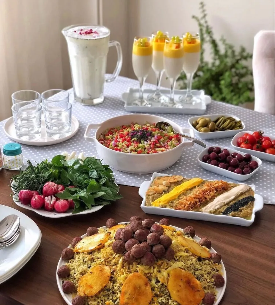 تزیین میز غذا ایرانی