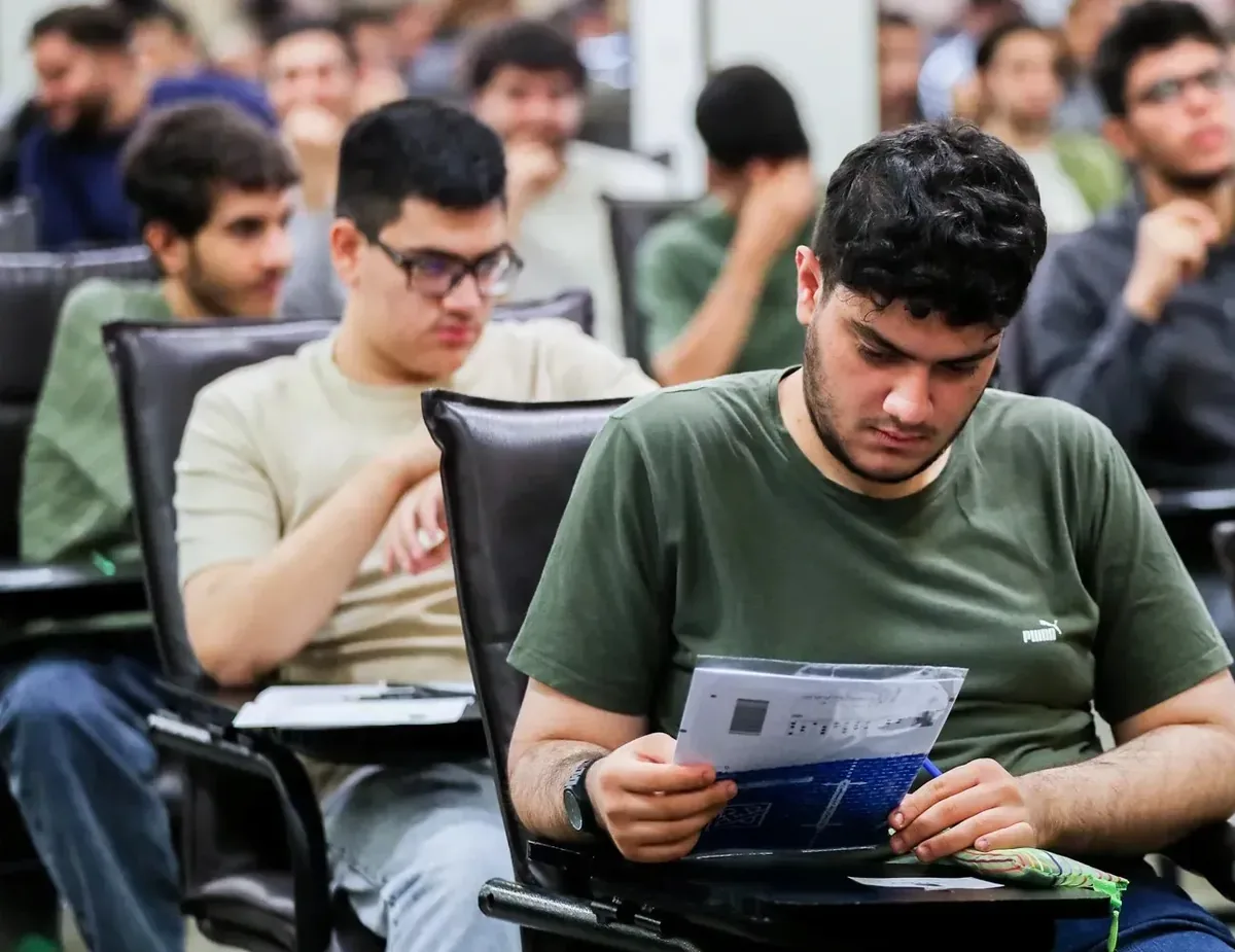 وعده قبولی دکتری با پرداخت ۵۱۰ میلیونی / فروش صندلی پزشکی با قیمت ۱۱ میلیاردی جنجال به پا کرد