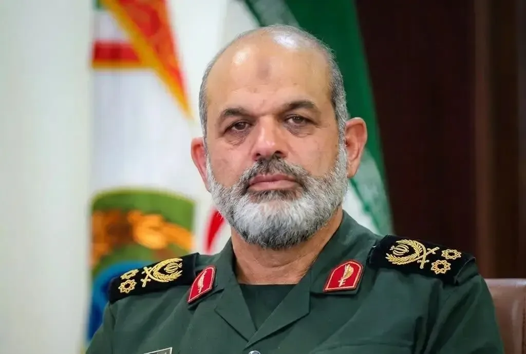 سرلشکر وحیدی: تنگه هرمز، خط قرمز راهبردی ایران است