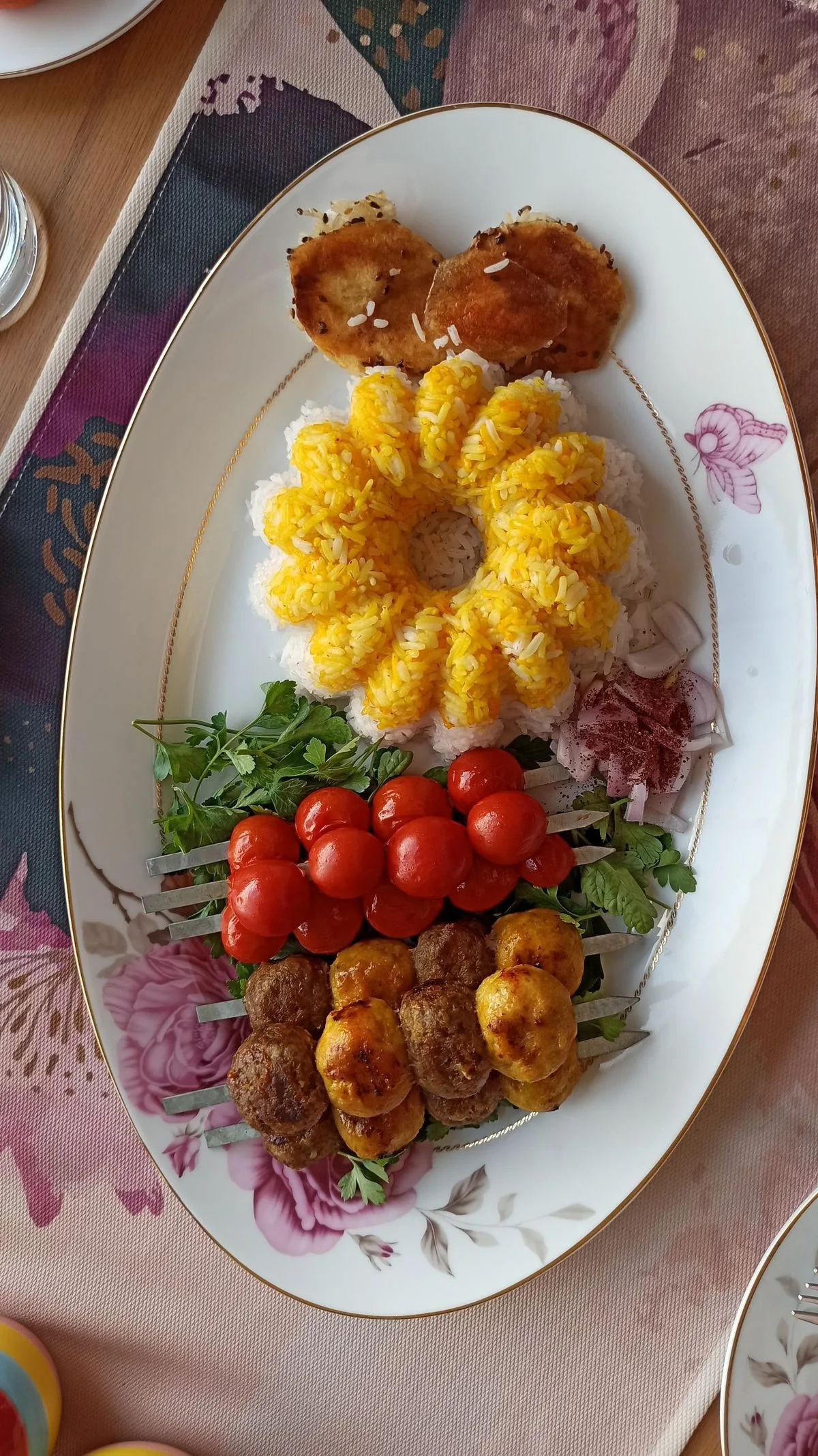 تزیین میز غذا ایرانی