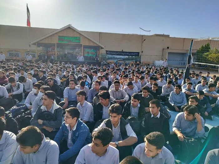 امام جمعه یزد: استقلال ایران حاصل نپذیرفتن سلطه بیگانگان است
