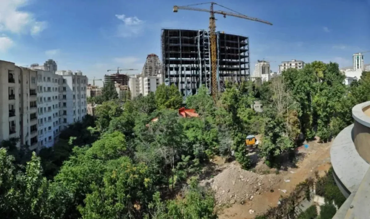 نتایج تکان دهنده یک پژوهش: نابودی یک چهارم فضای سبز تهران در ۱۰ سال اخیر / علت؟ ساخت و ساز و جایگزینی باغات با برجها