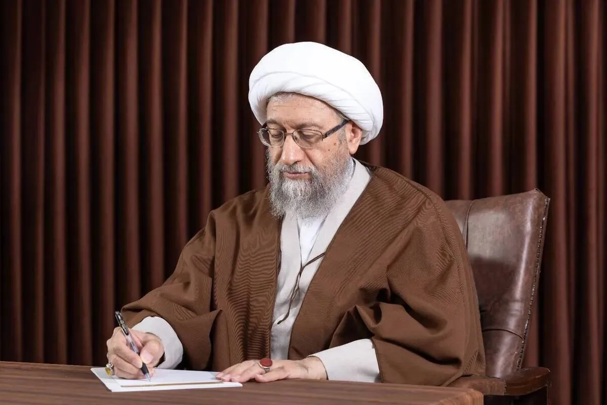 آملی لاریجانی در پیامی درگذشت پدر شهید موسوی را تسلیت گفت
