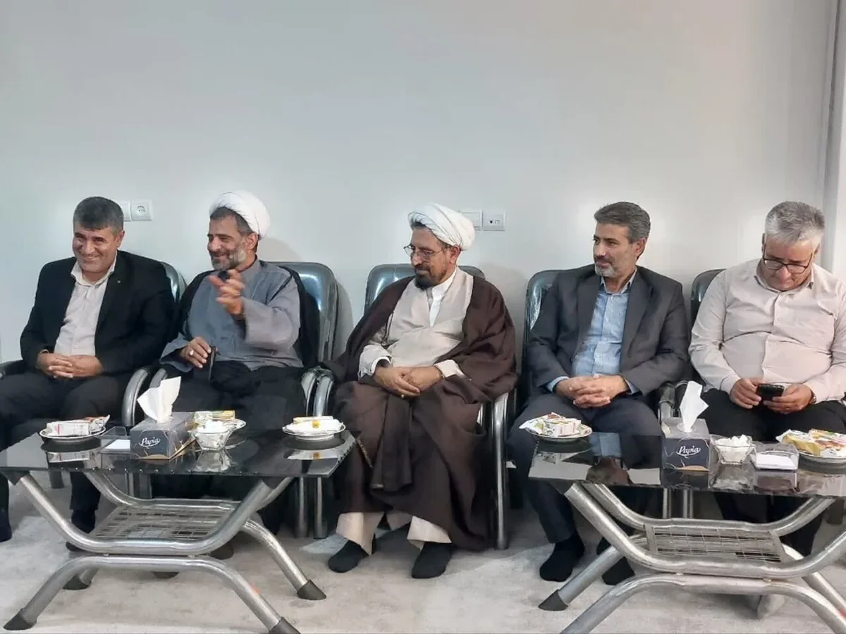 خدمت به محرومان بزرگ‌ترین عبادت است/روحیه خدمت گزاری در جامعه نباید کمرنگ شود
