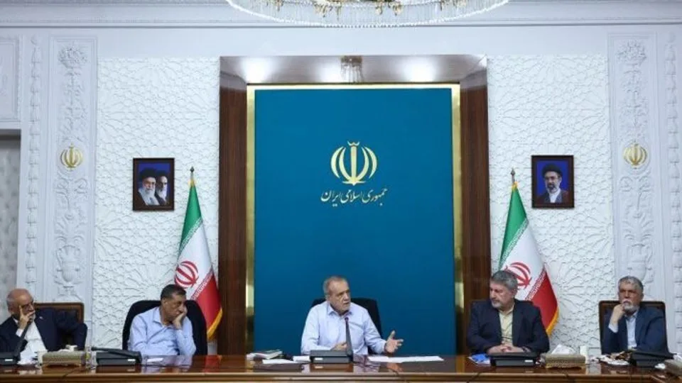 پزشکیان: افزایش ۵۰۰ هزار تومانی رقم کالابرگ الکترونیک حتماً اجرا میشود